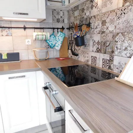 Zeleni Apartma Διαμέρισμα
